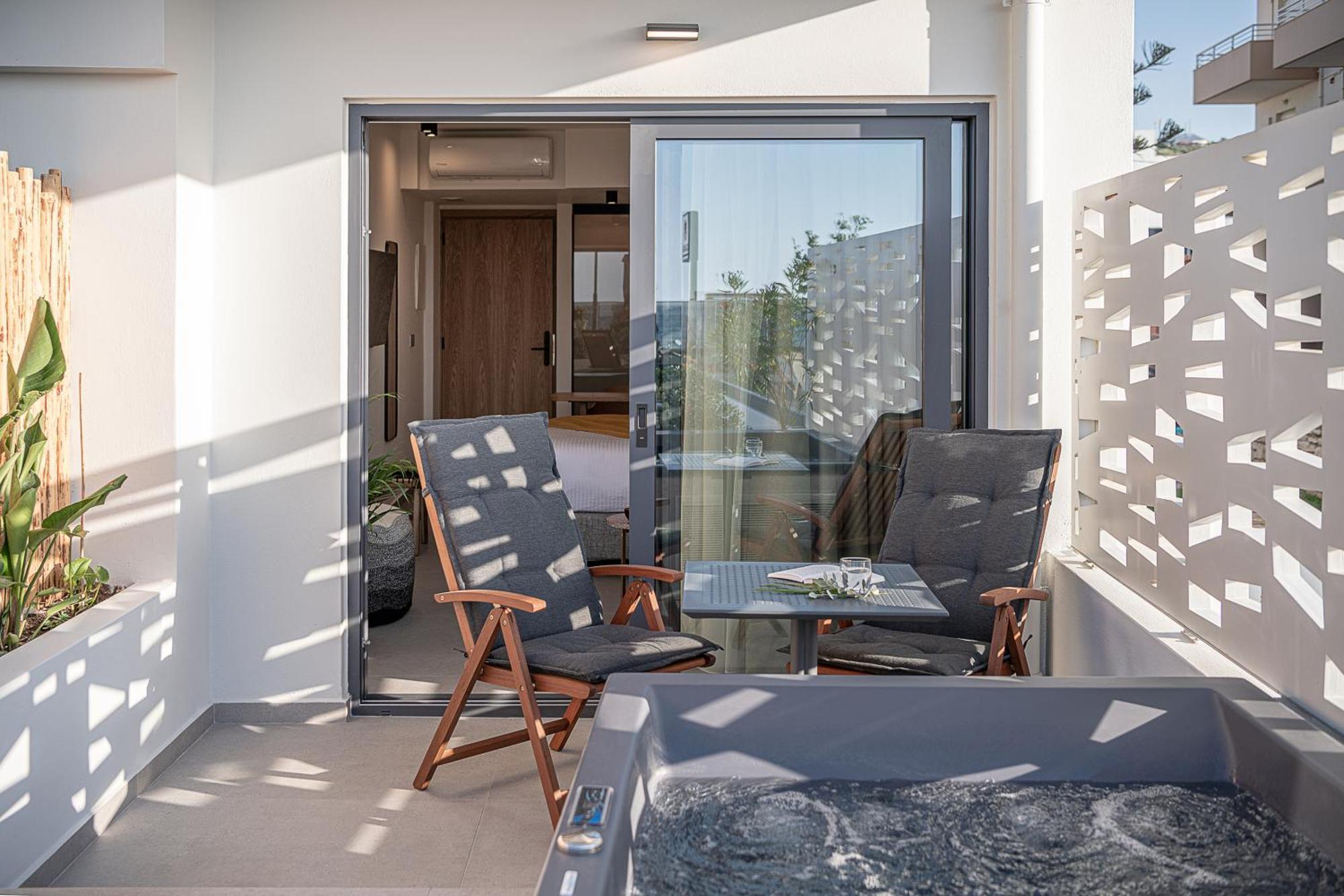 ريثيمنو Calla Luxury Seafront Suites المظهر الخارجي الصورة